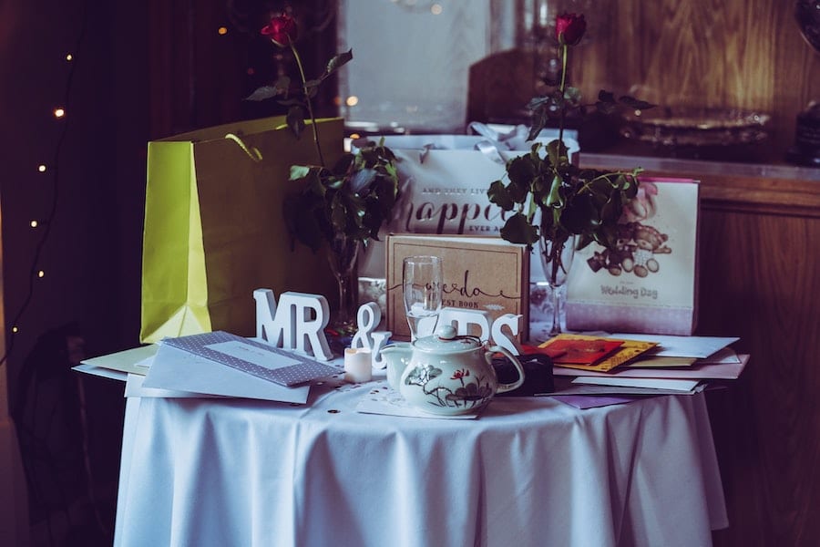wedding cards and gifts table