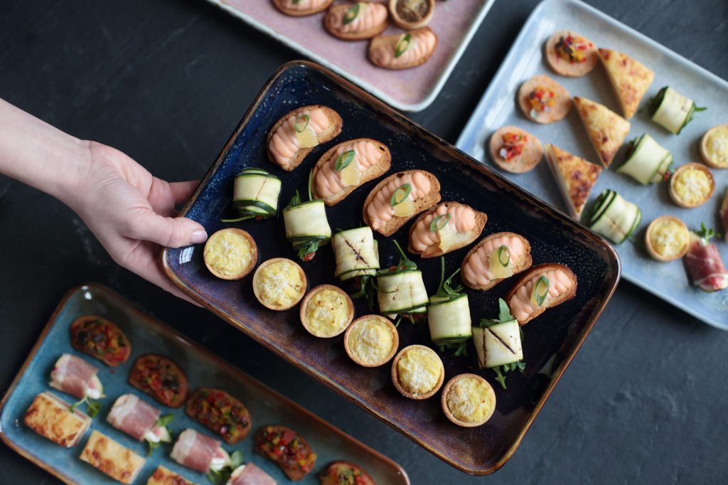 WHAT IS A WEDDING CANAPÉ?