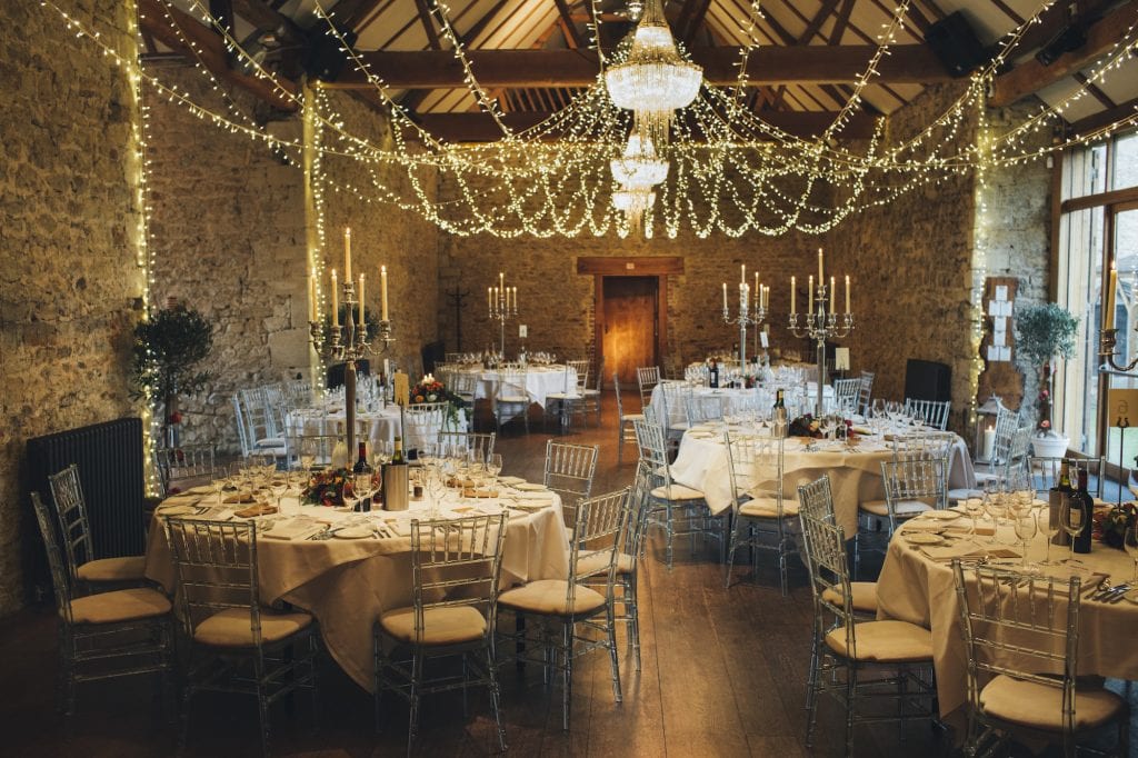 A GUIDE TO ELEGANT WEDDING BANQUETING