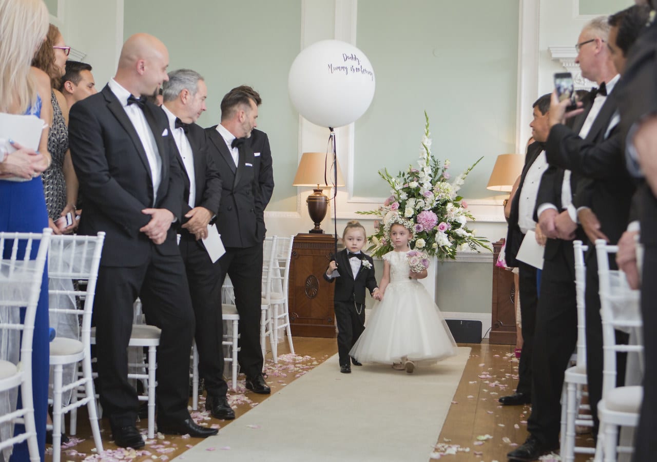 Including Children In Your Wedding Party – The Pros And Cons
