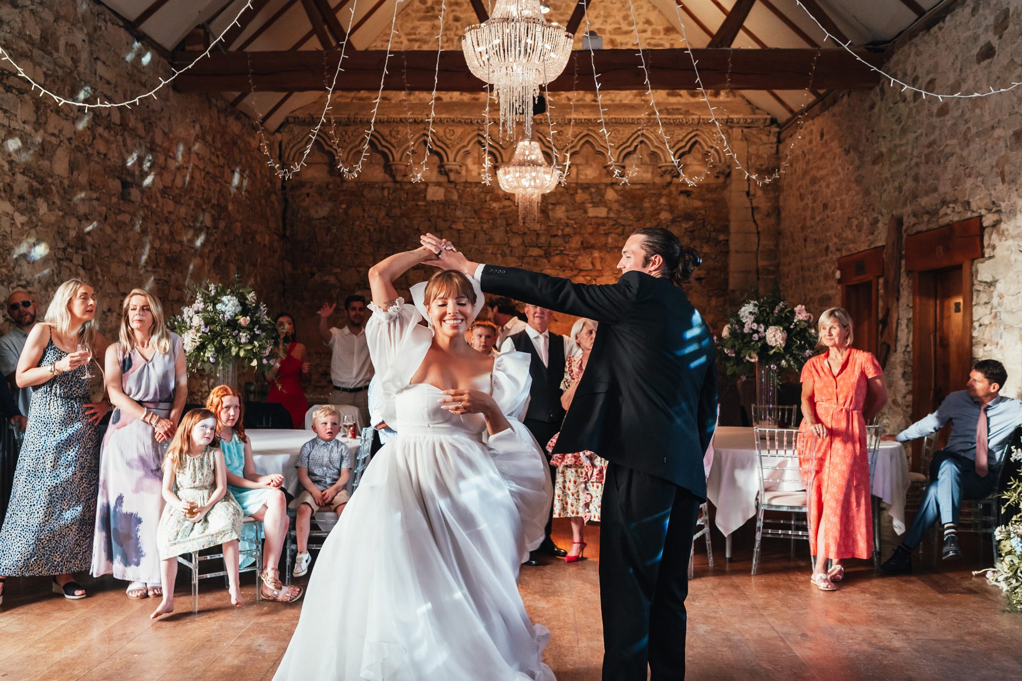 Notley Abbey couples first dance