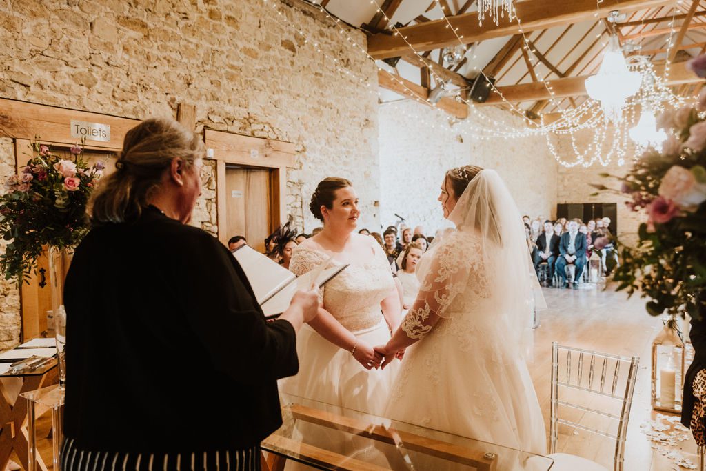 A GUIDE TO CIVIL WEDDING CEREMONIES IN THE UK