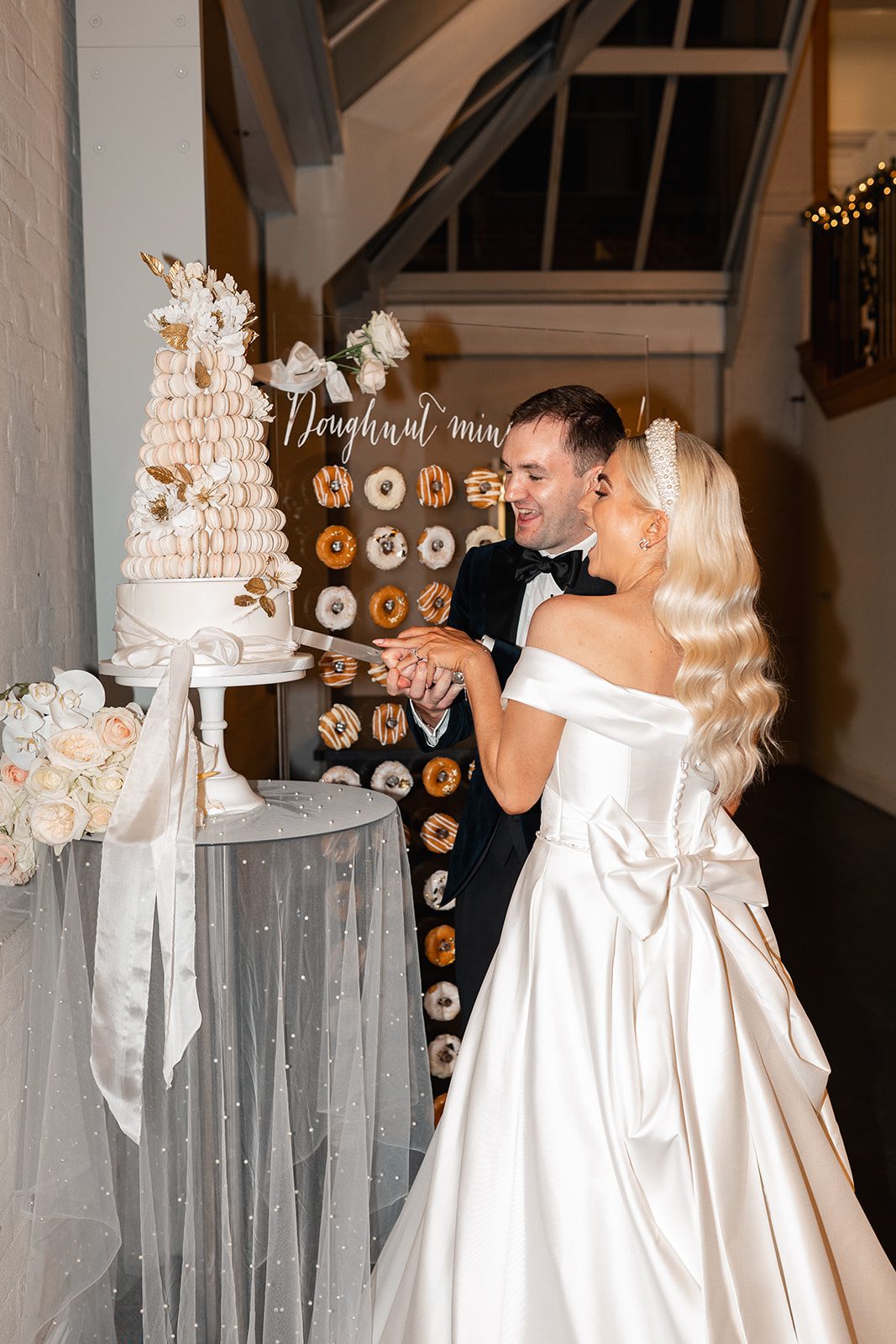 Doughnut wall for weddings