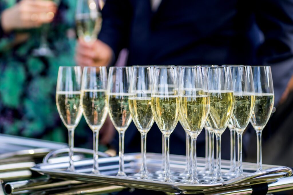 30 Wedding Reception Drink Ideas